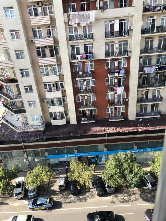 Თათულის Ბუდე -Tatuli Nest Appartement Batoemi Buitenkant foto